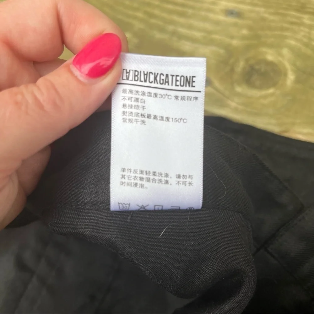 BlackGateOne mens size